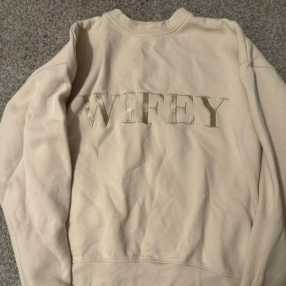 Cream 'WIFEY' Woman’s Sweater